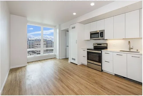 The Berkeley Place Photo 1
