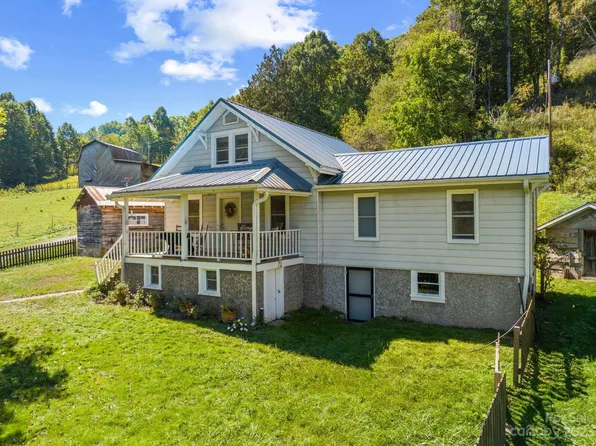 4756 Meadow Fork Rd, Hot Springs, NC 28743