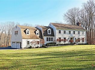 94 Spectacle Ln, Ridgefield, CT 06877