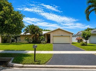 9840 NW 25th Ct, Coral Springs, FL 33065
