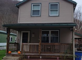 24 Gratzmar Ave, Renovo, PA 17764