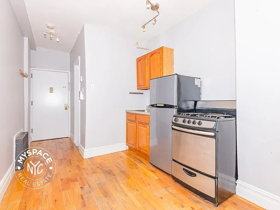 707 Sterling Pl #2A