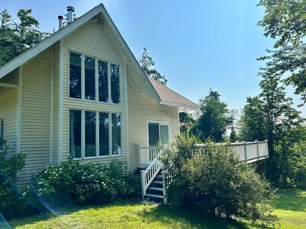 533 New Ipswich Rd, Ashby, MA 01431