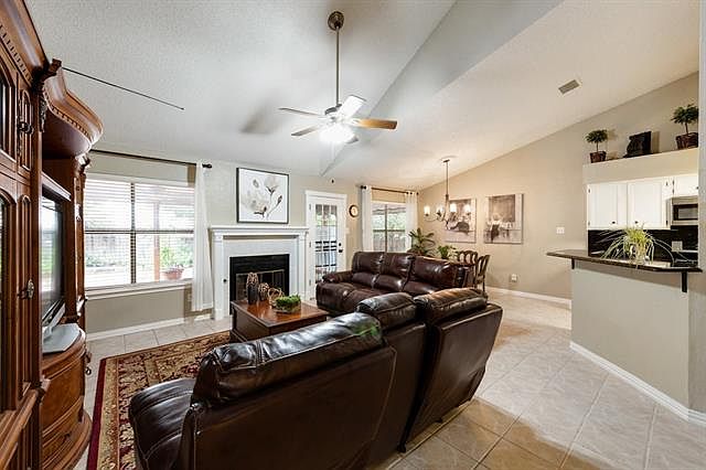 1st image of 1312 Lantana Ln