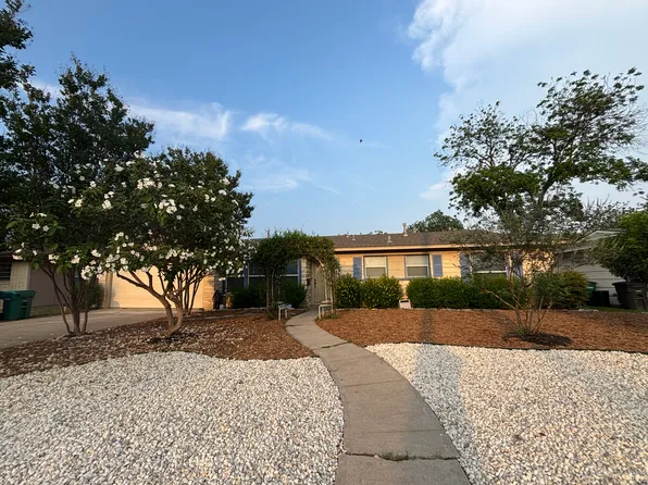 7706 Mertz Dr, San Antonio, TX 78216