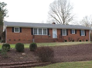 4002 Adamson Rd, Greensboro, NC 27407