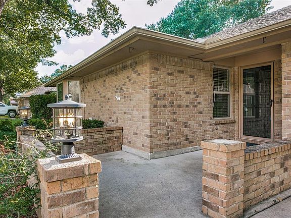 2nd image of 5108 Andalusia Trl