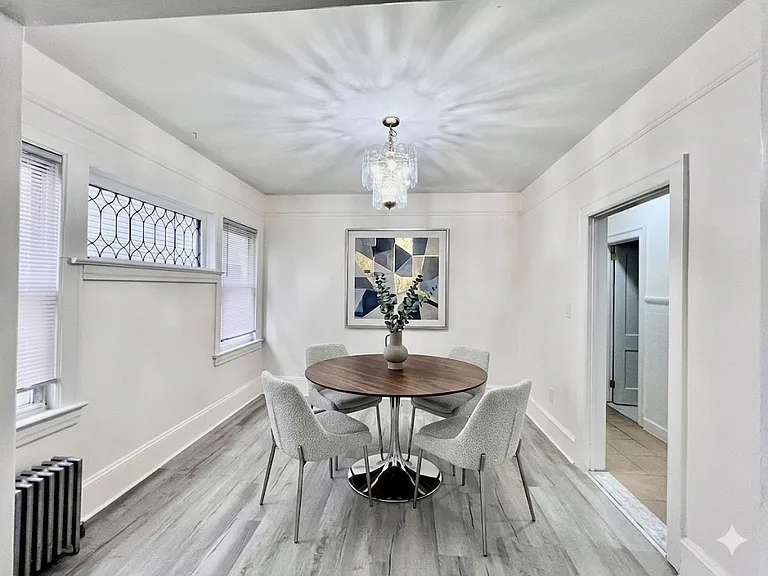 17 Eastman Pl #1 — Photo 2