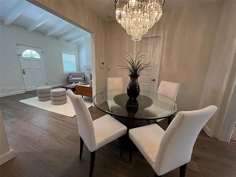 265 Palm Ave — Photo 35