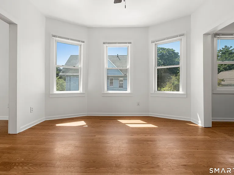 768 Stratford Ave #2 — Photo 9