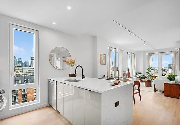 2nd image of 16 West St #723