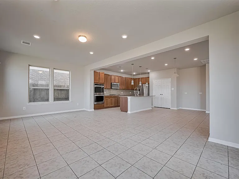 24114 Morrison Ln — Photo 9