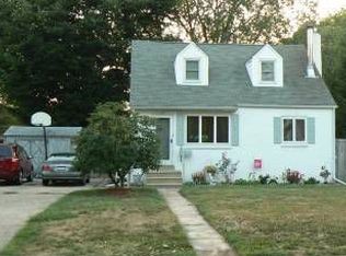 1317 Woodbine Ave, Bristol, PA