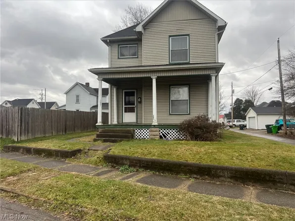 307 McClain Ave, Coshocton, OH 43812