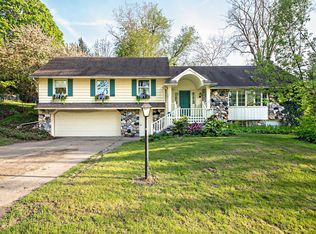 460 Yellow Creek Dr, Saint Joseph, MI 49085