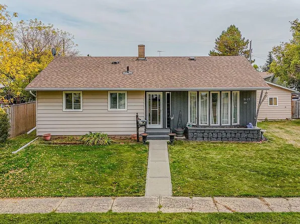 5117 W 49th St, Daysland, AB T0B 1A0