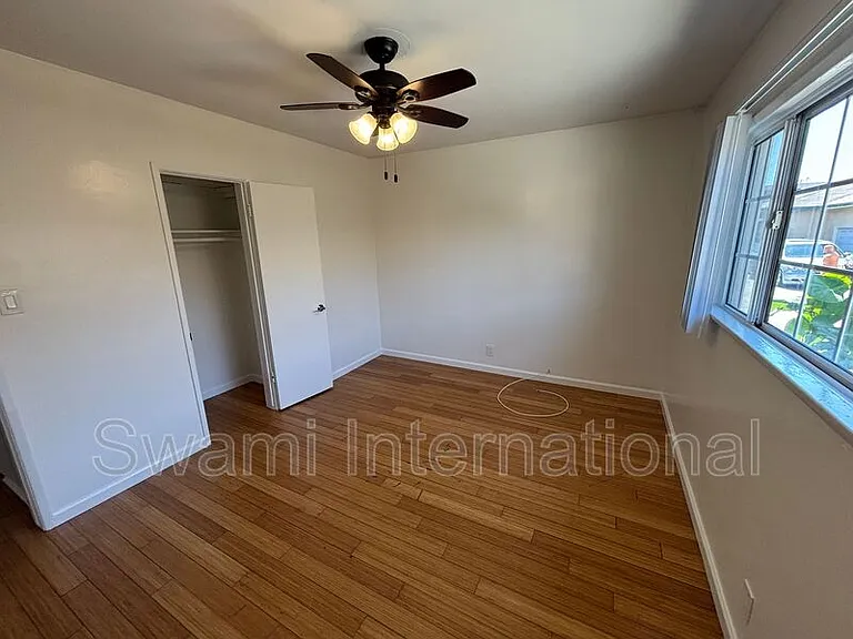 13233 Kornblum Ave — Photo 9