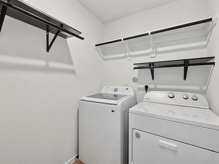 3039 Ash Ray Dr — Photo 21