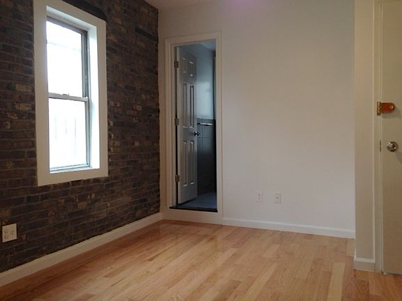 4th image of 170 Delancey St APT 20