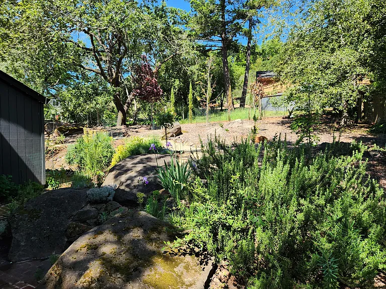 1625 Los Olivos Rd — Photo 34