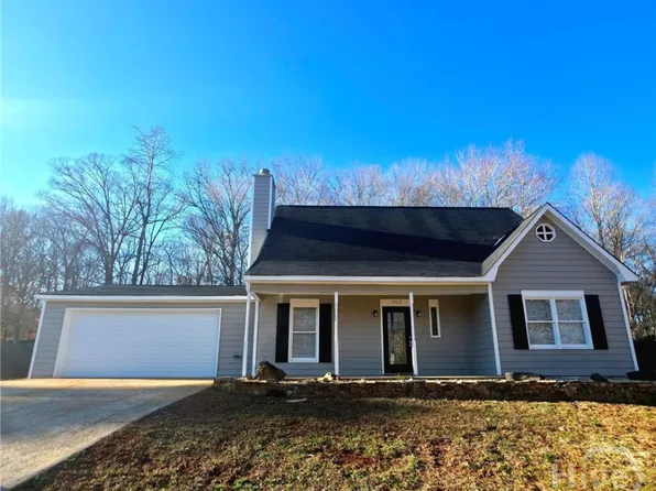 1528 Willow Gate Way, Auburn, GA 30011