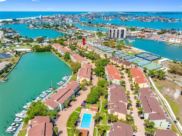 430 Sandy Hook Rd, Treasure Island, FL 33706