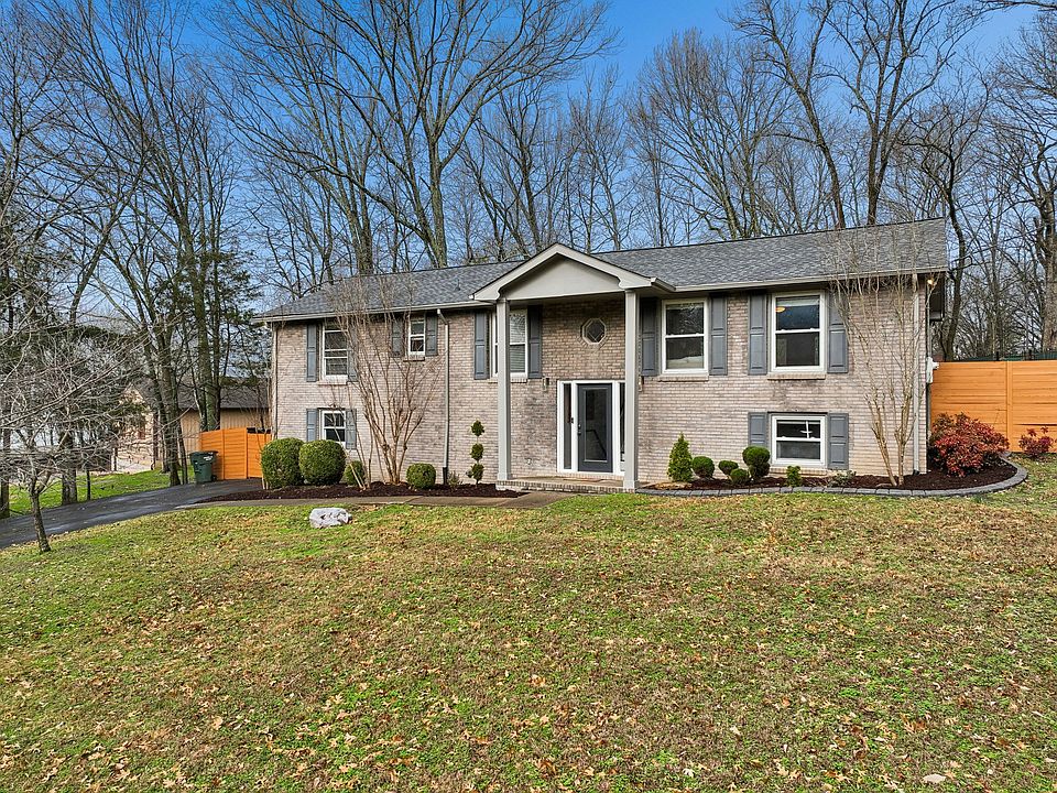 1st image of 590 Weeping Elm Rd