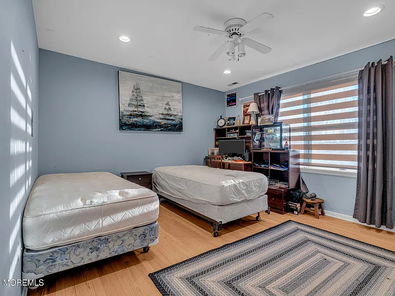 21 Old Queens Ct — Photo 26