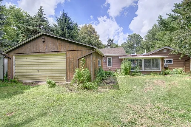 412 Eden Park Dr photo 1