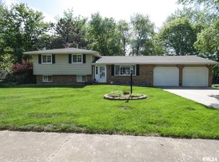 410 S French Dr, Dunlap, IL 61525