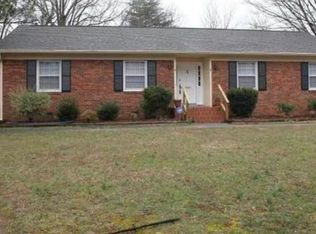 2041 S Hawthorne Rd #A, Winston Salem, NC 27103