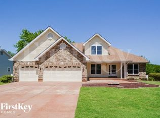 598 Woodchuck Ln, Lake Saint Louis, MO 63367