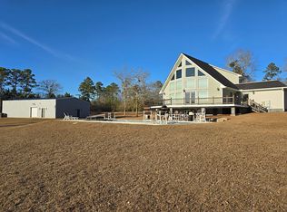 194 Lakeside Dr, Eastman, GA 31023