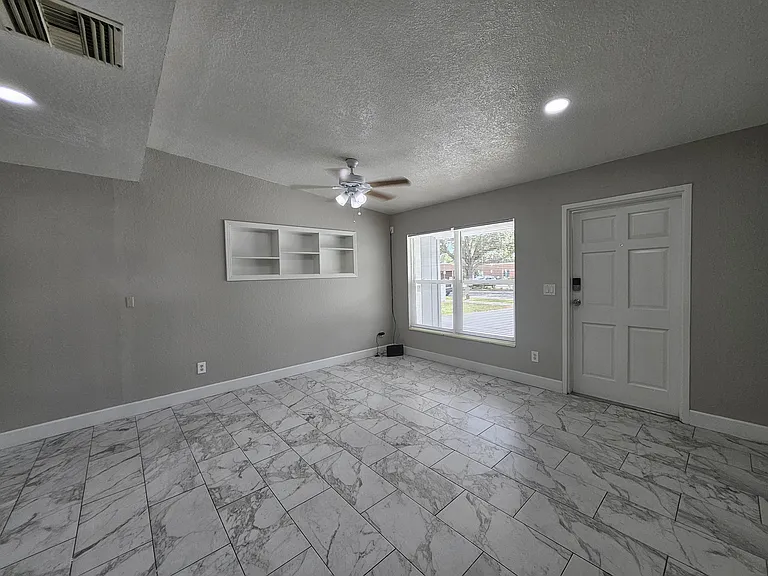 10117 N Ola Ave — Photo 14