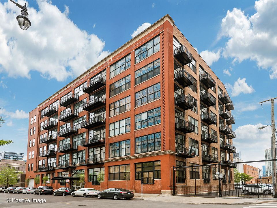 1st image of 525 W Superior St APT 422