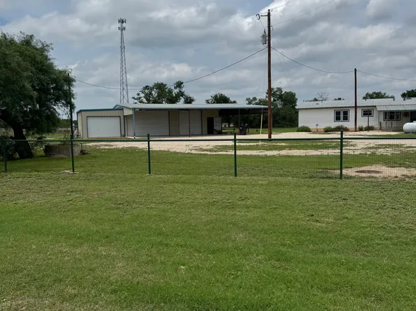 3707 Fm 2676, Hondo, TX 78861