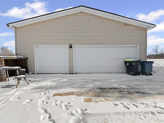 4th image of 2540 Auten Rd