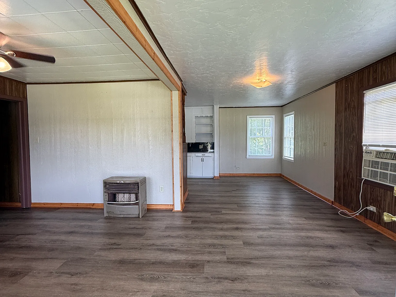 2 bed, 1200 sqft, $750 — Photo 2