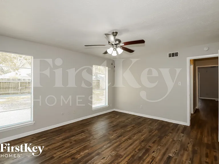 24023 Spring Mill Ln — Photo 8