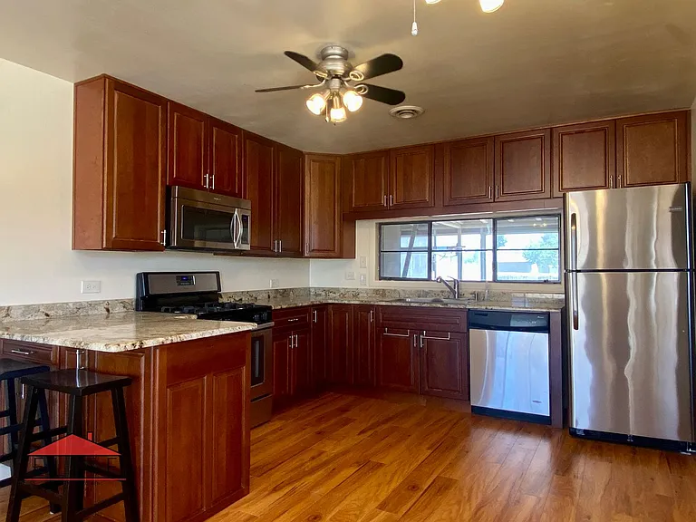 708 S Allen St — Photo 6