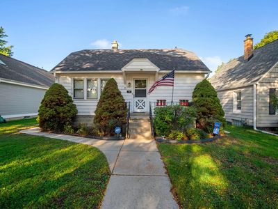 2407 South 66th STREET, West Allis, WI, 53219