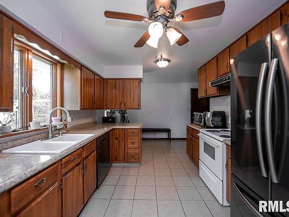 4th image of 801 W Randolph St