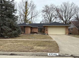 43548 Hanford Rd, Canton, MI 48187