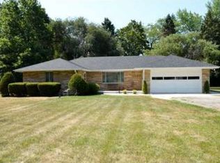 17293 Ireland Rd, South Bend, IN 46614