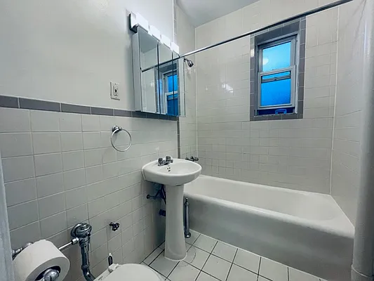 Rented by Welcome Home Real Estate | media 26