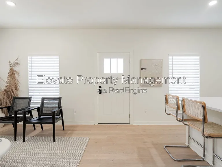 1612 NW 17th St #1 — Photo 3