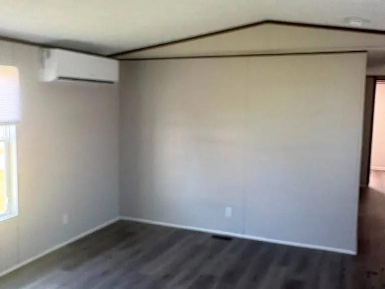 300 Pearl St #30 — Photo 4