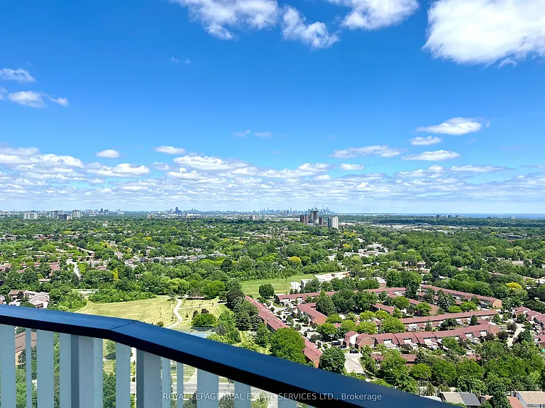 1 Fairview Rd E #2202 — Photo 11