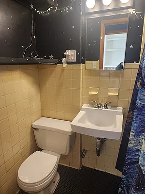 Rented by NY Metro Realty Group | media 9