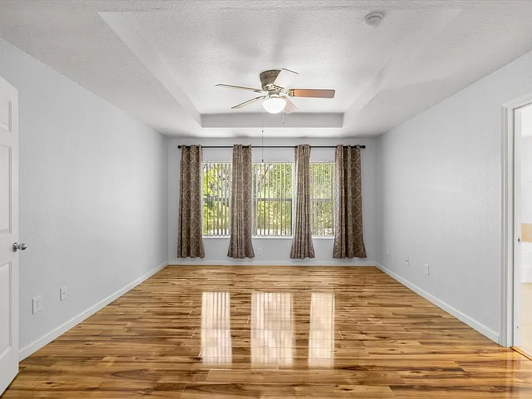 5073 SW 40th Pl — Photo 20
